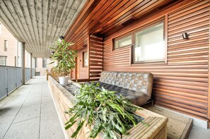 Terrace/patio - ✔Central Location ✔Bus Stop ✔Free Parking ✔WiFi (Edinburgh)