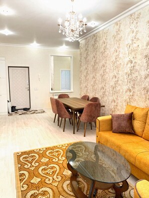 Interior - 2 bedrooms in the city center (Baku)