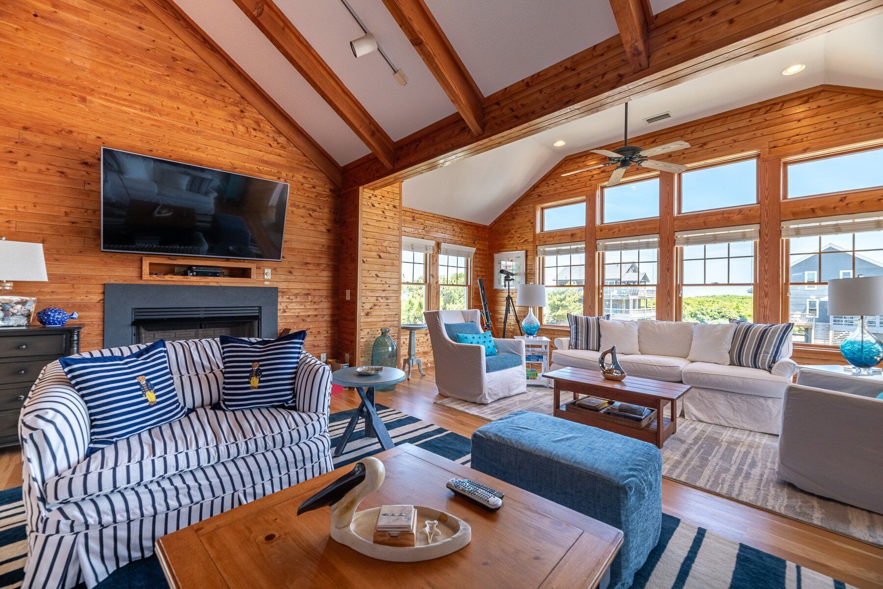 Shore Enough - Duck, Sanderling, 50 Yds To Beach, Elevator, Pets Ok, Community Pool, Flex Stays - Duck, NC
