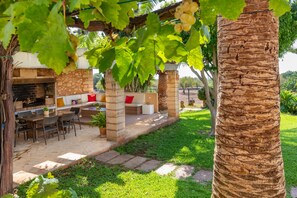 Outdoor dining - Tallador for 10 people in S'Alqueria Blanca with private pool, a/c, and Wi-Fi (IB)