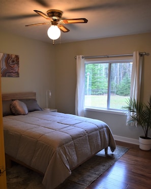 3 habitaciones, tabla de planchar con plancha y wifi gratis