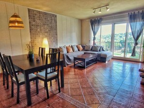 Televisor i llar de foc 