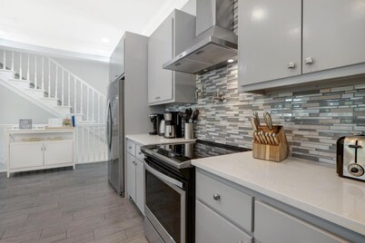 NEW RENTAL - KIVA DUNES - PRIVATE HEATED POOL - SIGNATURE PROPERTIES