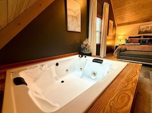 Cabin, 3 Bedrooms | 3 bedrooms, free WiFi, bed sheets