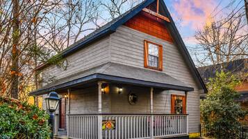 Cabin, 3 Bedrooms | Exterior