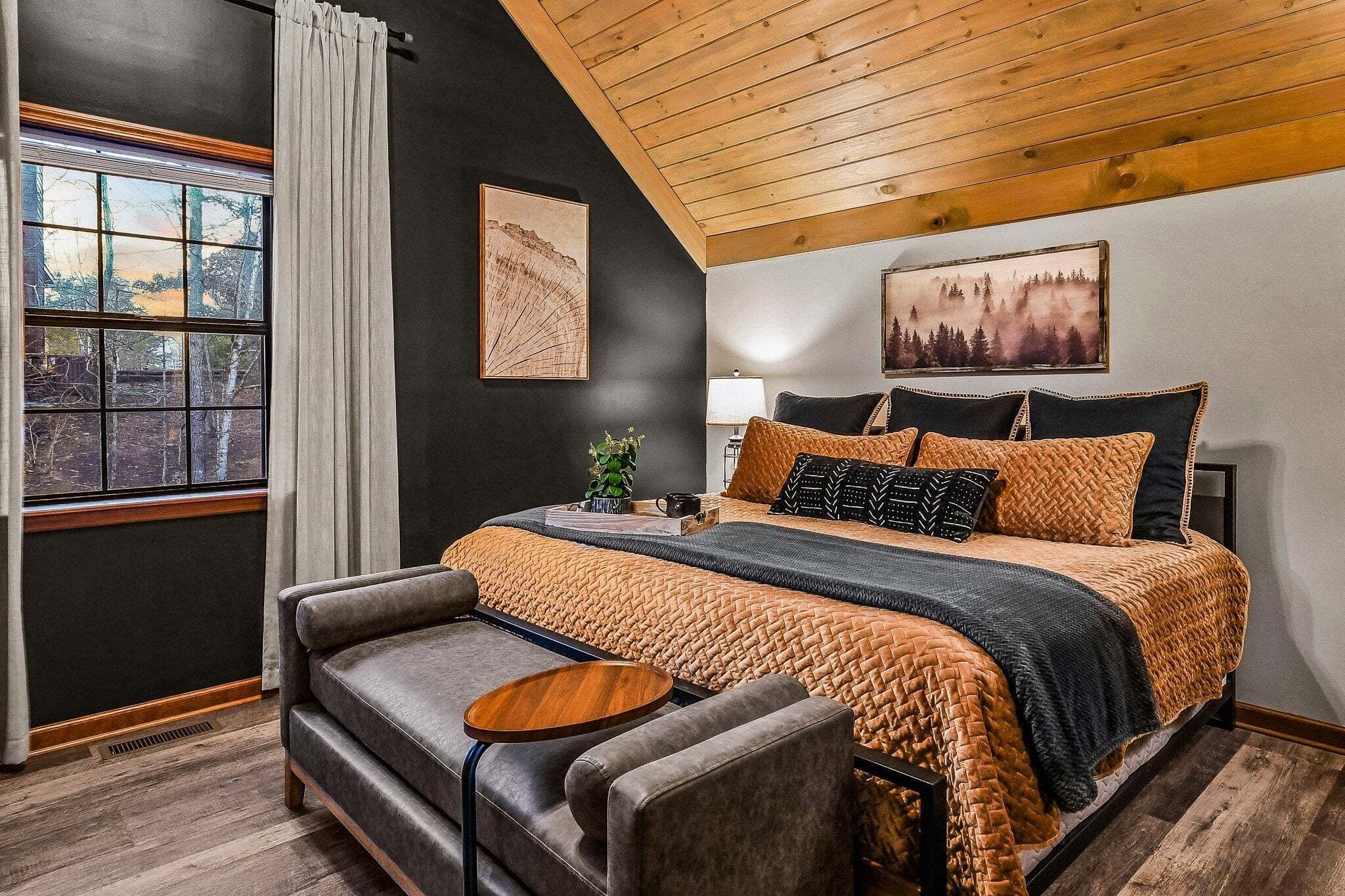 เคบิน, 3 ห้องนอน | 3 ห้องนอน, Wi-Fi ฟรี, ผ้าปูที่นอน