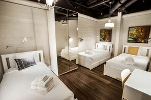 4 habitaciones, tabla de planchar con plancha y wifi gratis