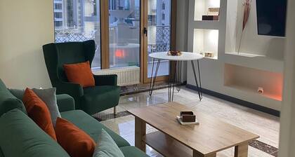 Luxury Apartment in Arcadia