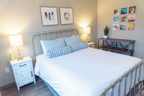 1 camera, ferro/asse da stiro, Wi-Fi, lenzuola