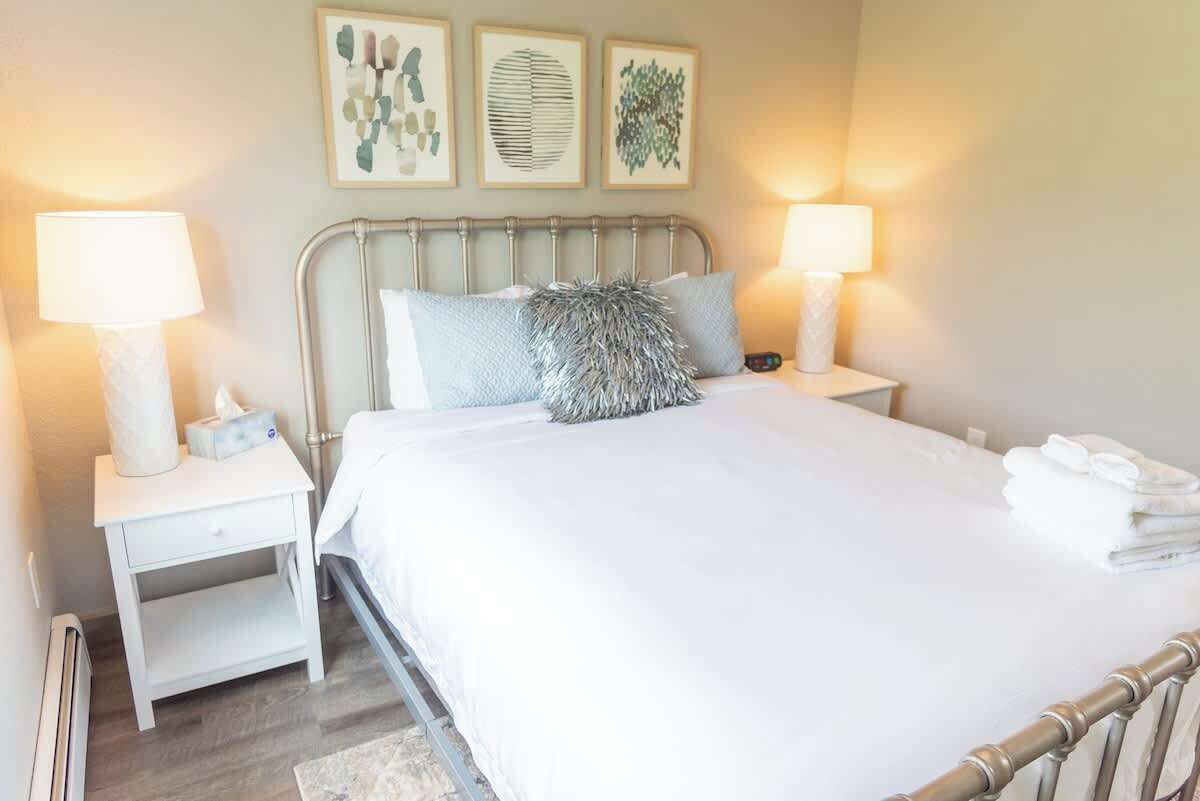 1 bedroom, iron/ironing board, travel crib, WiFi