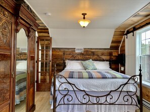 5 Schlafzimmer, Bügeleisen/Bügelbrett, Reisekinderbett, WLAN