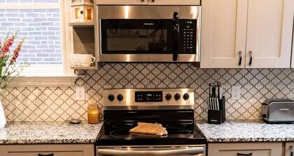 Modern Downtown Getaway w/ Yard & Grill