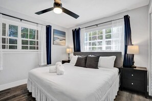 8 bedrooms, desk, iron/ironing board, travel cot