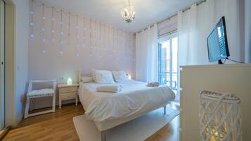 2 dormitorios, tabla de planchar con plancha, wifi gratis y ropa de cama