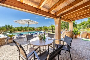 Outdoor dining - VILLA CAN COLL Traditional Rural house for 6 in Pollensa (Puerto Pollensa)