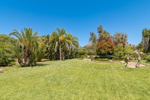 Property grounds - Villa Cuxach Can Paco, 5 people, BBQ y piscina privada, Pollença. (Pollensa)