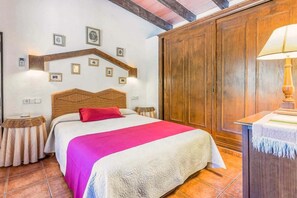 3 bedrooms, in-room safe, iron/ironing board, free WiFi - Villa Es Refugi, 6 people, BBQ, private pool, Pollensa. (Alcudia)