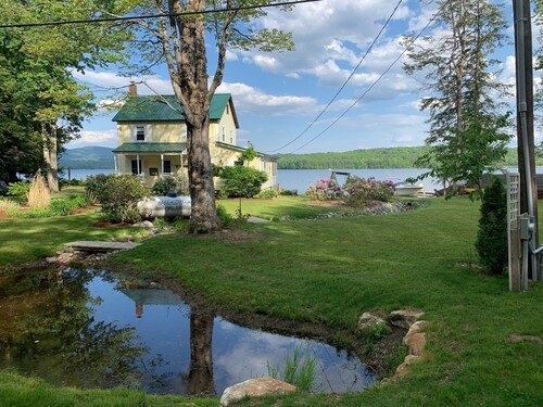 Waterfront Lake Winnisquam House, Guest House & Barn Game Rm, Sleeps 16 w/ Beach