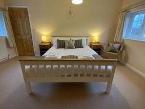 2 bedrooms, iron/ironing board, free WiFi, bed sheets - Magnolia Cottage (Launceston)