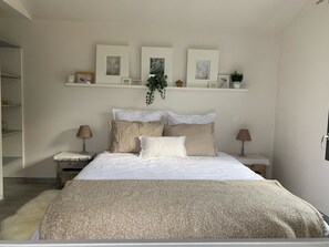 3 bedrooms, iron/ironing board, travel cot, free WiFi - Recent house built in 2016, 600m from the beach. (L'Épine)
