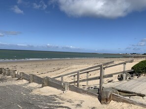 Beach nearby - Recent house built in 2016, 600m from the beach. (L'Épine)
