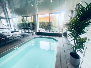 Sisäuima-allas, lämmitetty uima-allas