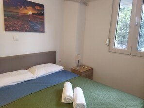 1 bedroom, iron/ironing board, WiFi, bed sheets