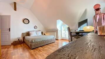 1 chambre, bureau, Wi-Fi gratuit, draps fournis