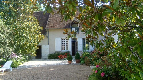 Le Vieux Pressoir (Old Winegrowers' House)