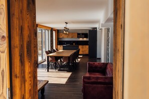 Interior - La Bête des Vosges, top-of-the-range apartment with lake view and Finnish bath. (Gérardmer)