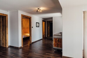 4 Schlafzimmer, Bügeleisen/Bügelbrett, Reisekinderbett, kostenloses WLAN