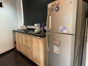 Kochgeschirr/Geschirr/Besteck