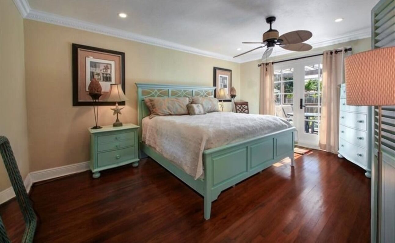 3 habitaciones, tabla de planchar con plancha, cuna de viaje y wifi 