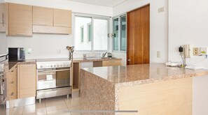 Fridge, microwave, oven, stovetop