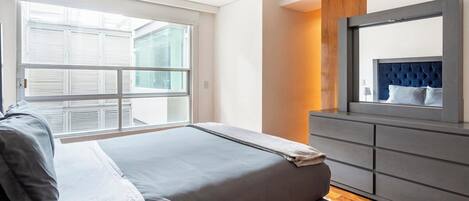 2 sovrum, värdeförvaringsskåp på rummet och strykjärn/strykbräda