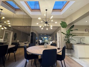 Dining - Luxury Stylish Central London Apartment (London)