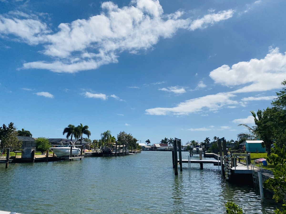 Photo 2 of Come enjoy paradise on Isles of Capri in Naples, FL for your next vacation!