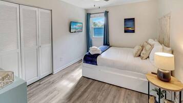 3 bedrooms, iron/ironing board, travel crib, WiFi