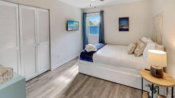 3 habitaciones, tabla de planchar con plancha, cuna de viaje y wifi