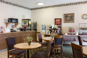 Unclassified image, 2 of 42, button - Rodeway inn (Wahpeton)