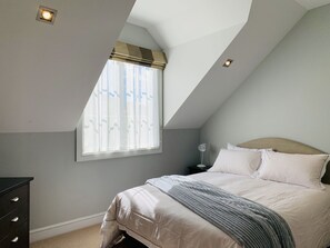 4 bedrooms, WiFi, bed sheets - Tinkerbell Cottage - Russell Cottages Collection (Russell)