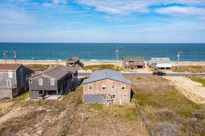 SEMI OCEANFRONT, Steps to the Beach, Unobstructed Amazing Ocean Views. Remodeled