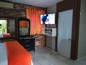 1 bedroom, WiFi