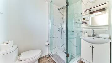 Shower, towels