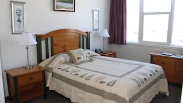 2 habitaciones, escritorio, wifi gratis y ropa de cama