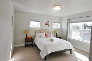 4 chambres, fer et planche à repasser, Wi-Fi gratuit, draps fournis