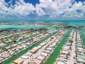 Unclassified image, 3 of 35, button