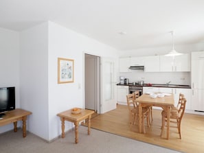 Køleskab, mikrobølgeovn, ovn, opvaskemaskine