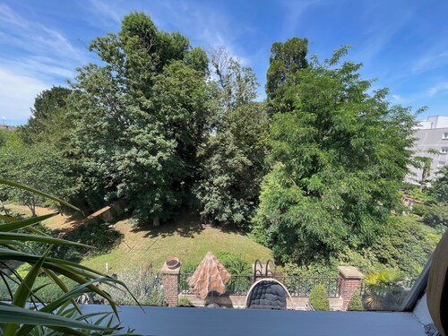 Large 4* apartment for 6 people in the center of Chartres