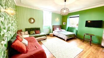 2 slaapkamers, reisbedje, gratis wifi, beddengoed